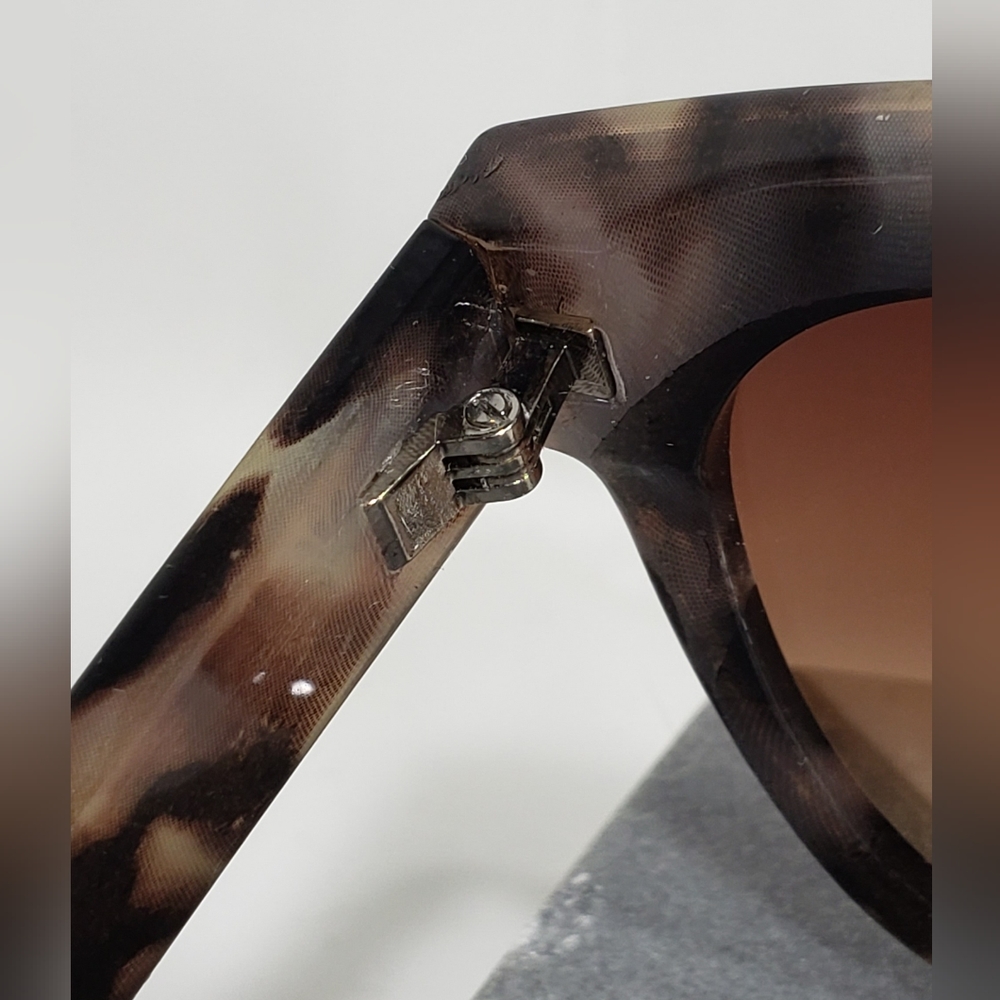 LELE SADOUGHI ‘BROOKLYN’ SUNGLASSES, EUC! - Picture 4 of 16